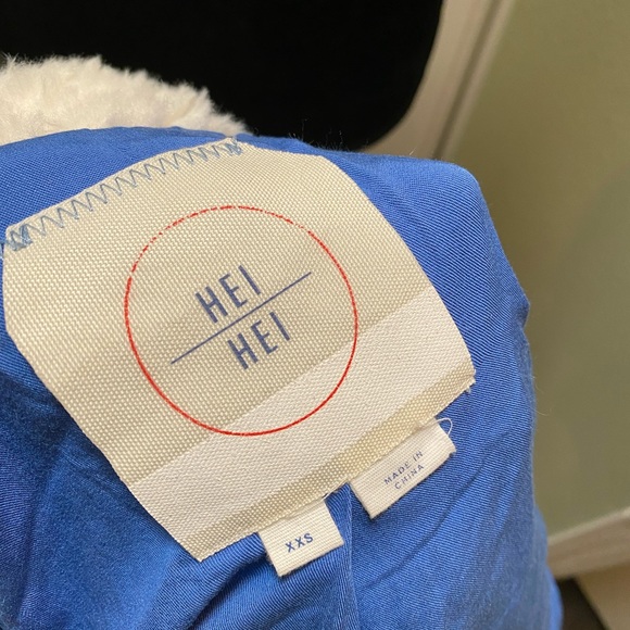 NWOT Anthropologie (Hei Hei) shrug. XXS. - Picture 3 of 4